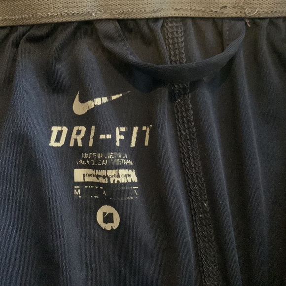 Nike dri-fit shorts - Picture 2 of 5